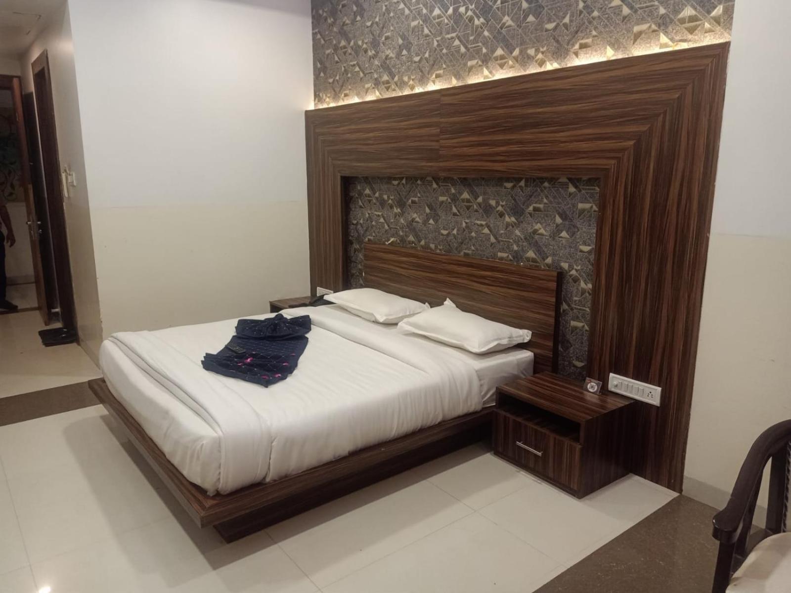 Отель Ps Residency Shivpuri  Экстерьер фото